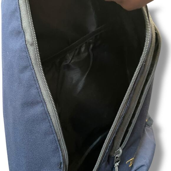 Disney Cruise Line Castaway Club Sling Shoulder Crossbody Backpack Bag Blue - Picture 7 of 13